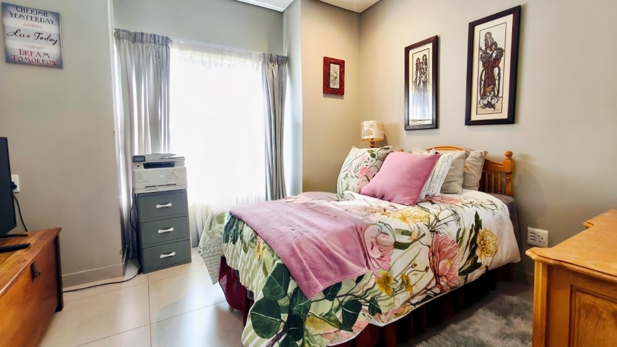 3 Bedroom Property for Sale in Van Der Hoff Park North West